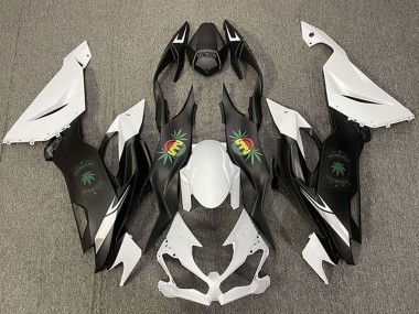 Billige Kawasaki ZX6R Motorrad Verkleidung 2019-2022 - Weiss Schwarz Gluckliches Gesicht