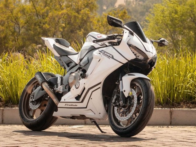 Billige Honda CBR1000RR Motorrad Verkleidung 2017-2024 - Weiss mit Schwarz Streifen Fireblade
