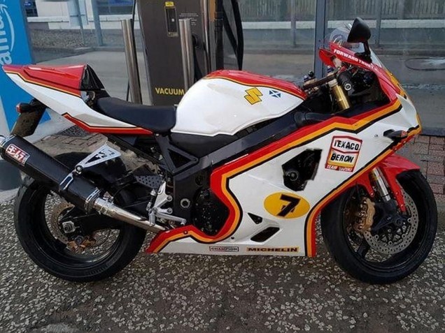Billige Suzuki GSXR 600 / GSXR 750 Motorrad Verkleidung 2004-2005 - Weiss Rot Gelb Michelin Texaon Heron 7