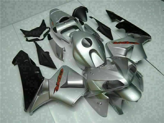 Silber Honda CBR 600 RR 2005-2006 Motorrad Verkleidung Silber Honda CBR 600 RR 2005-2006 Motorrad Verkleidung